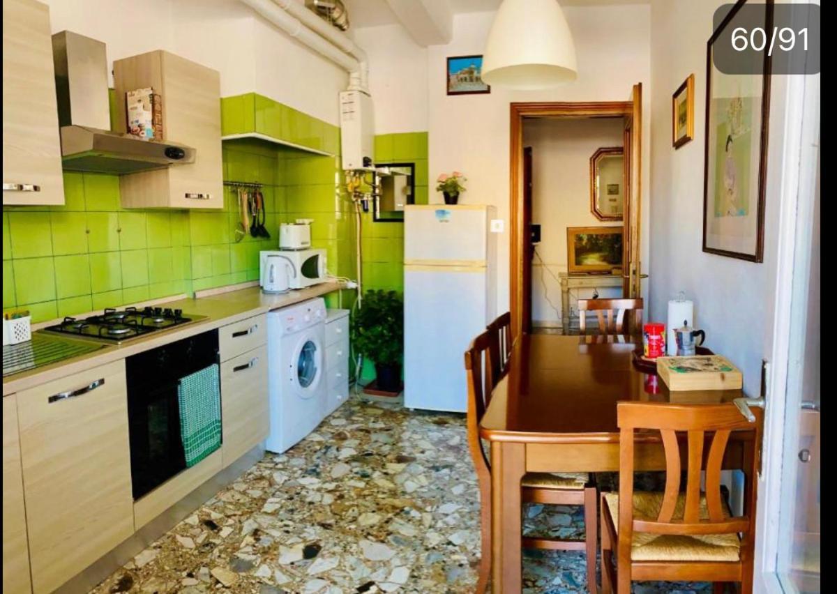 Pang'S Guesthouse Mestre Extérieur photo